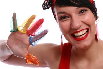 欧宝综合app登录入口 彼は長い銃と短い大砲がそれらに向かって掃引しているのをちらりと見た