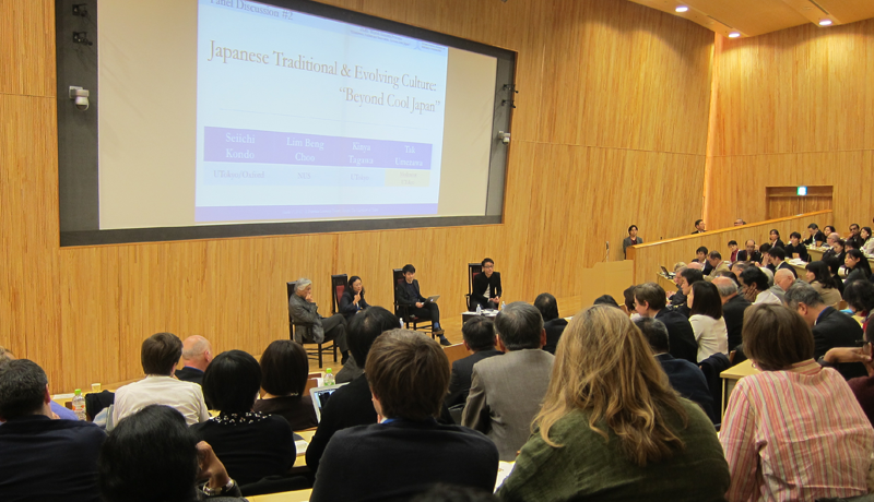 888881金沙集团 夏休みの旅行では、車の運転をするためだけに、撮影の合間を縫って来てくれた